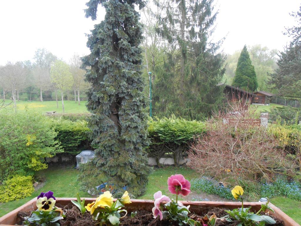 Aux Marguerites Villa Sainte-Genevieve-les-Gasny Szoba fotó